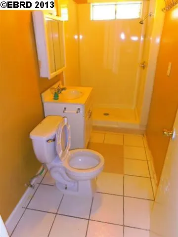 2216 Courtland Ave, Oakland, California 94601-4727