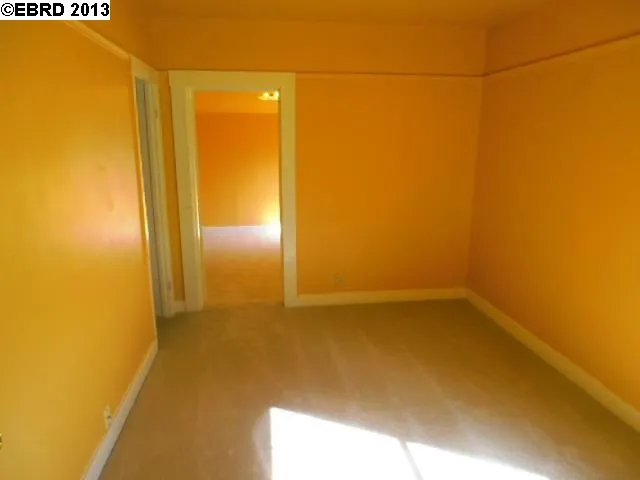 2216 Courtland Ave, Oakland, California 94601-4727