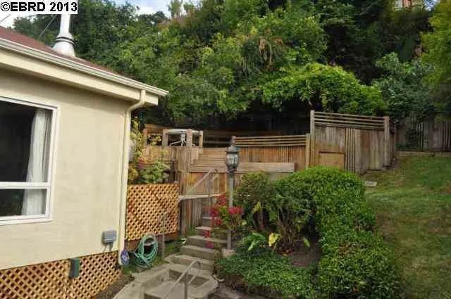 809 Mandana Blvd, Oakland, California 94610-2428