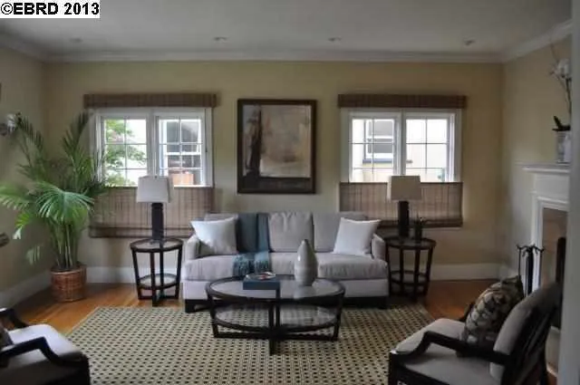 809 Mandana Blvd, Oakland, California 94610-2428