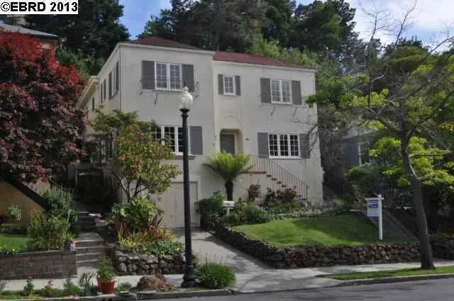 809 Mandana Blvd, Oakland, California 94610-2428