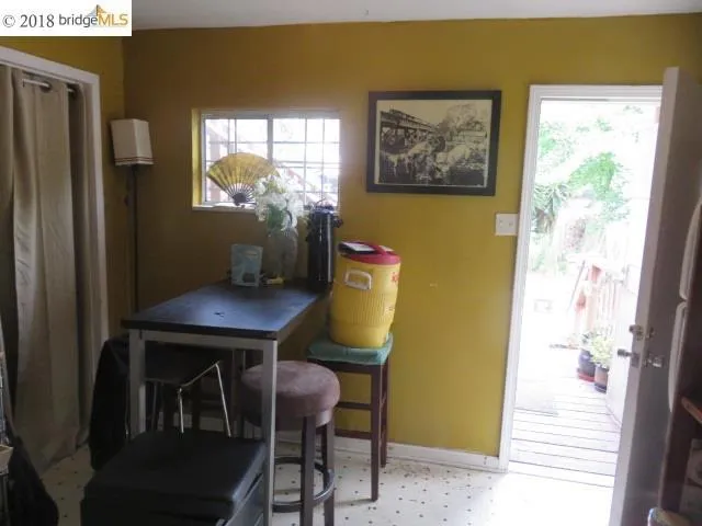 1237 Campbell St, Oakland, California 94607