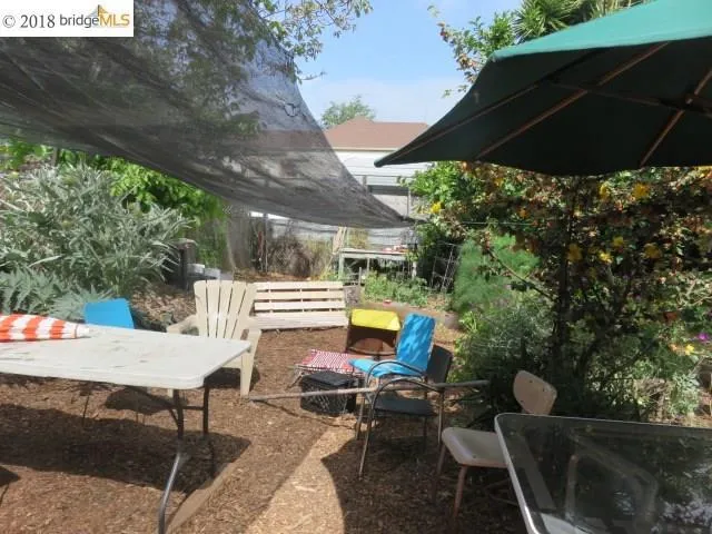 1237 Campbell St, Oakland, California 94607