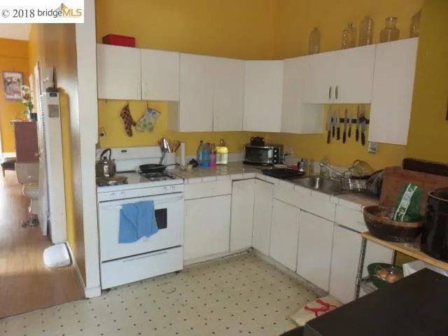 1237 Campbell St, Oakland, California 94607