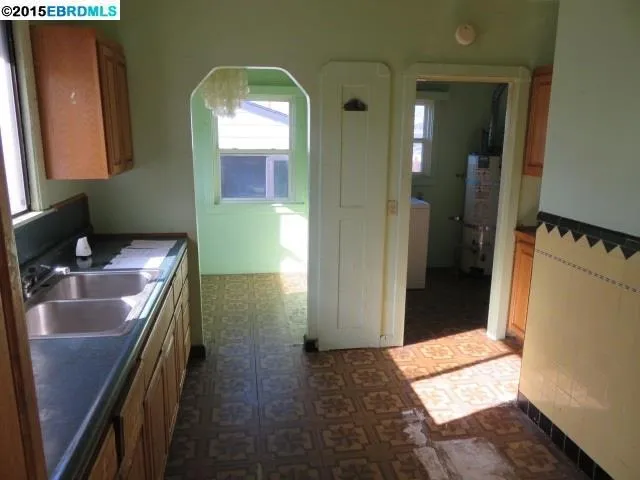 2669 77th Avenue, Oakland, California 94605