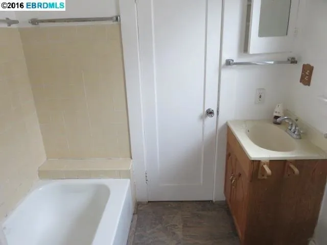 4510 Thompson St, Oakland, California 94601