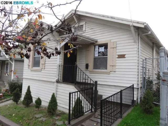 4510 Thompson St, Oakland, California 94601