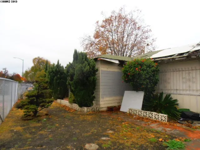 475 98th Ave, Oakland, California 94603-2103