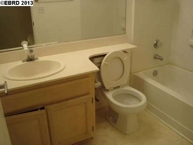 180 Dorada Ct, Hercules, California 94547-2099