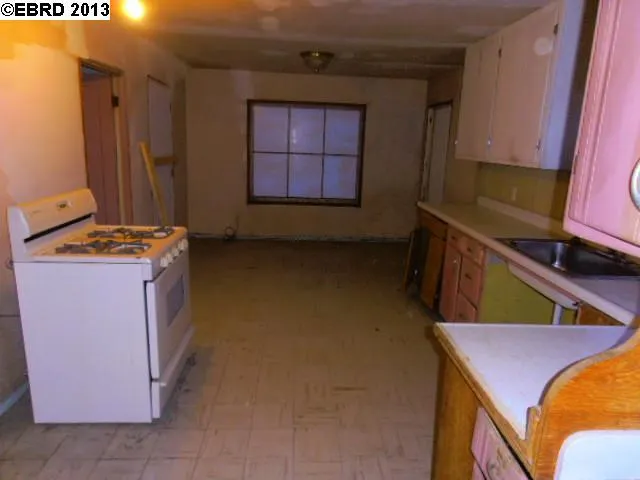 447 La Paloma Rd, El Sobrante, California 94803-1731