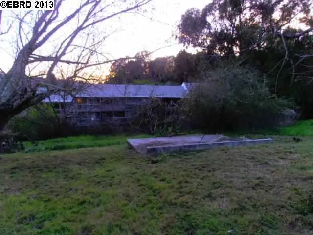 447 La Paloma Rd, El Sobrante, California 94803-1731