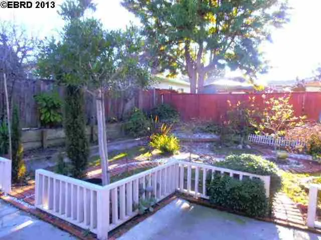 2306 Shawn Dr, San Pablo, California 94806-1626