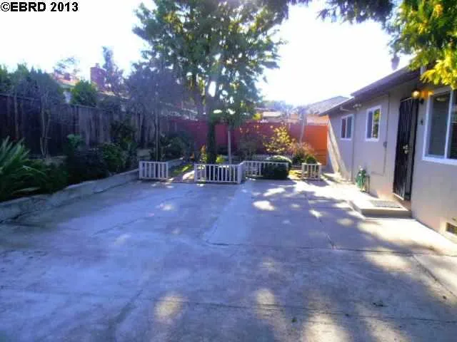 2306 Shawn Dr, San Pablo, California 94806-1626