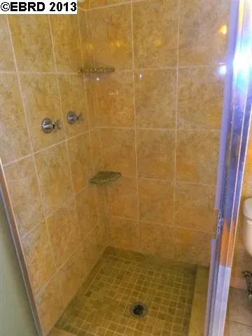 2306 Shawn Dr, San Pablo, California 94806-1626
