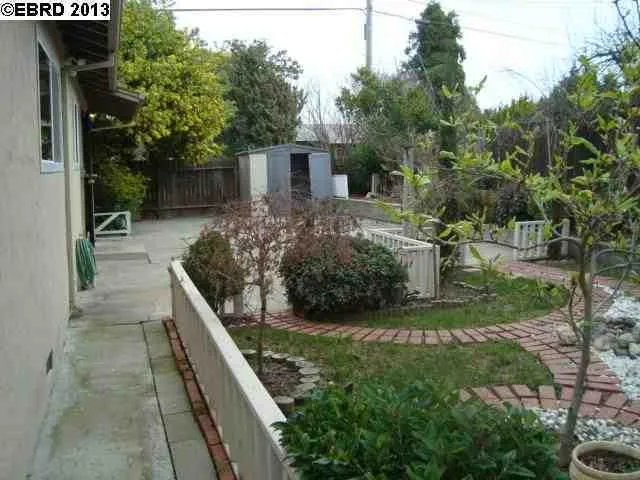 2306 Shawn Dr, San Pablo, California 94806-1626