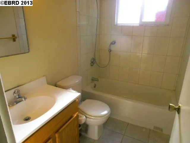 2306 Shawn Dr, San Pablo, California 94806-1626
