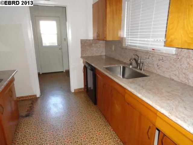 1778 Lefebvre Way, Pinole, California 94564-1952