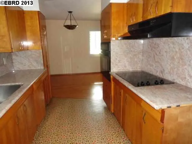 1778 Lefebvre Way, Pinole, California 94564-1952