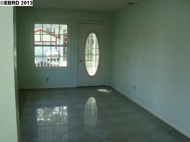2935 18th St, San Pablo, California 94806-2342