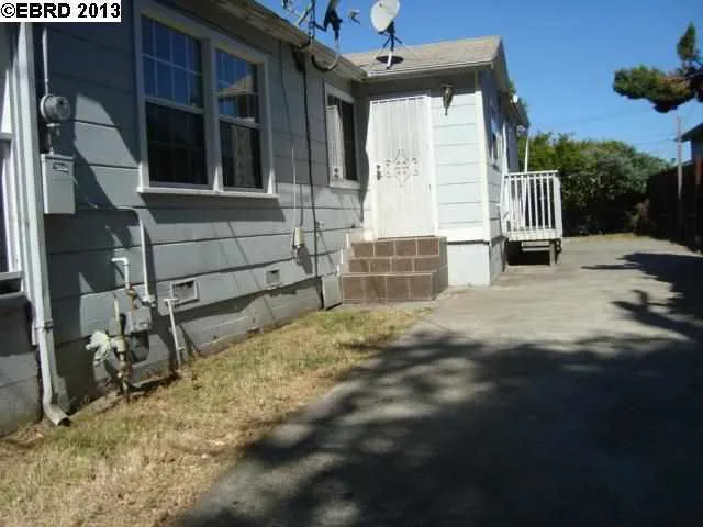2935 18th St, San Pablo, California 94806-2342