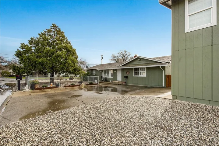 15025 Lakeview Way, Clearlake, California 95422