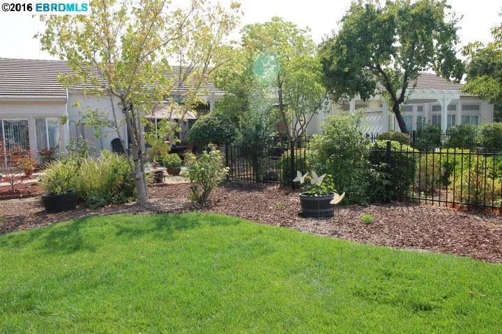 30 Gala Ln, Brentwood, California 94513-6000