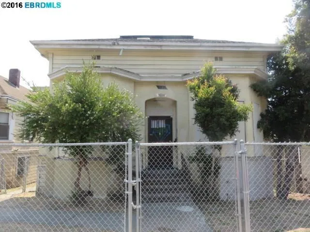 1917 Foothill, Oakland, California 94606