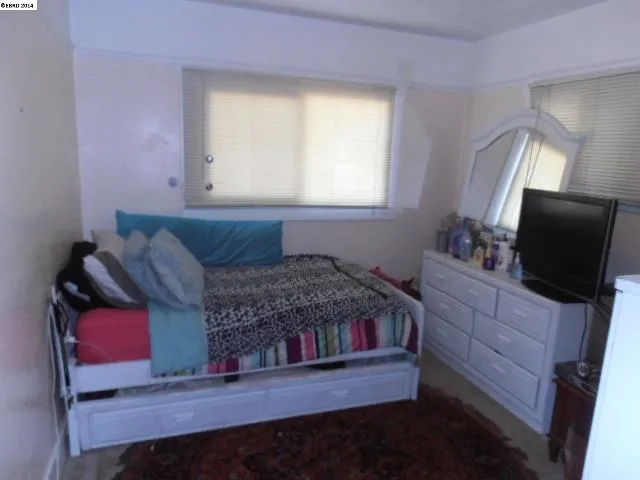 3024 Seminary Ave, Oakland, California 94605-1629