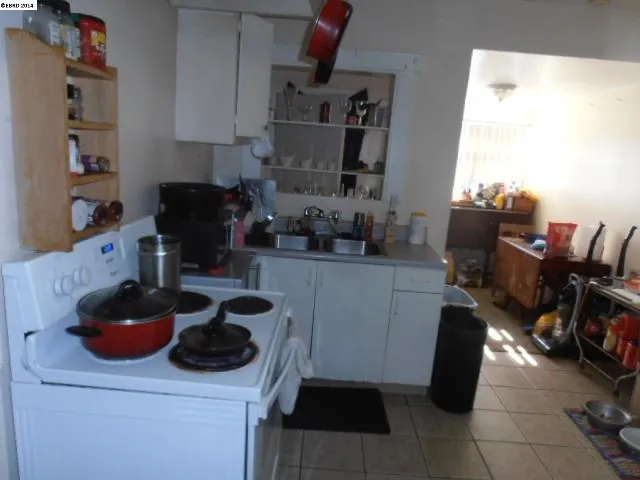 3024 Seminary Ave, Oakland, California 94605-1629