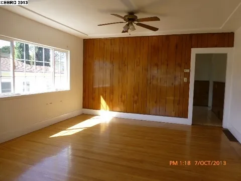 2447 Bartlett St, Oakland, California 94601-3212