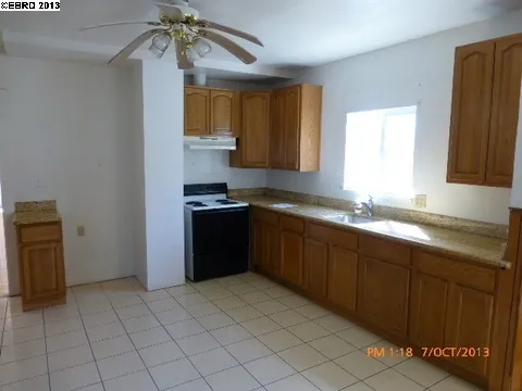 2447 Bartlett St, Oakland, California 94601-3212