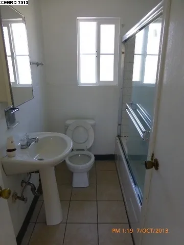 2447 Bartlett St, Oakland, California 94601-3212