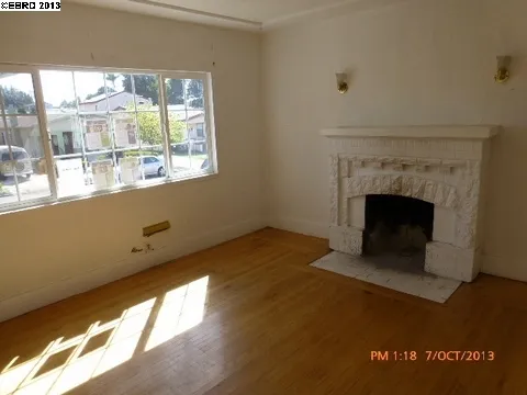 2447 Bartlett St, Oakland, California 94601-3212