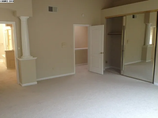 5428 Country View Dr, Richmond, California 94803-7300