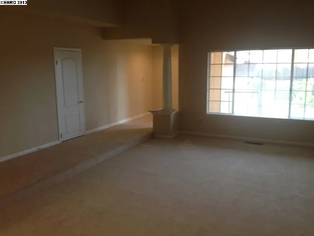 5428 Country View Dr, Richmond, California 94803-7300