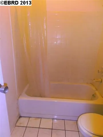 2625 Adeline St, Oakland, California 94607-2407