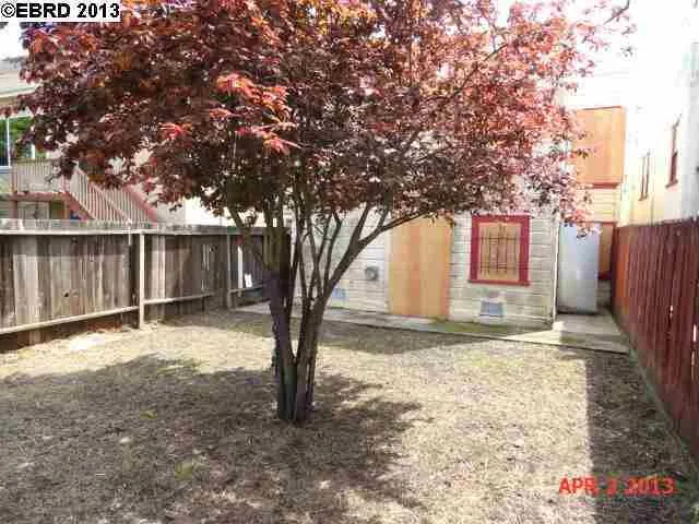 1326 Fitzgerald St, Oakland, California 94608-4104