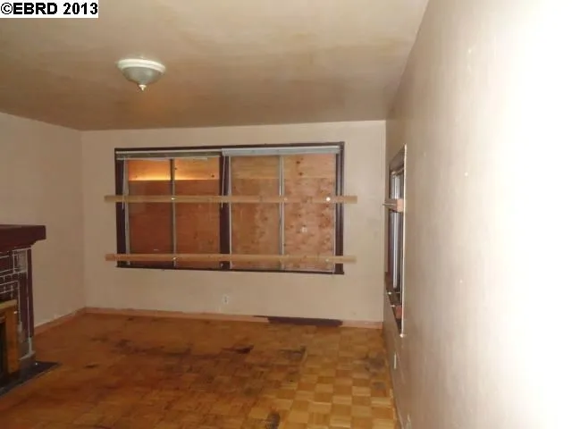 1326 Fitzgerald St, Oakland, California 94608-4104