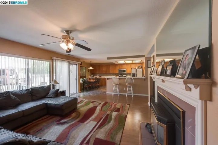 1055 Crescent Dr, Brentwood, California 94513