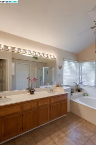 1055 Crescent Dr, Brentwood, California 94513