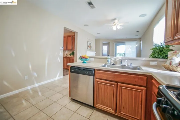 281 Black Amber Way, Brentwood, California 94513