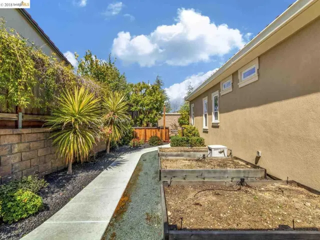 1567 California Trl, Brentwood, California 94513
