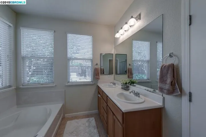 1451 Paradise Ln, Brentwood, California 94513