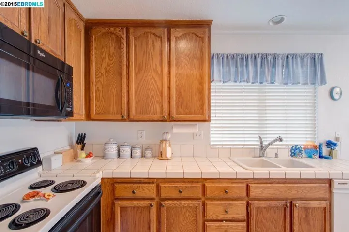 4913 Lefebvre Way, Antioch, California 94531