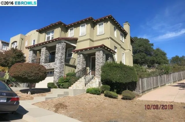 8277 Skyline Cir, Oakland, California 94605