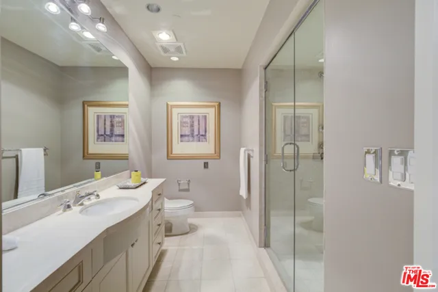 10727 Wilshire 1204, Los Angeles, California 90024