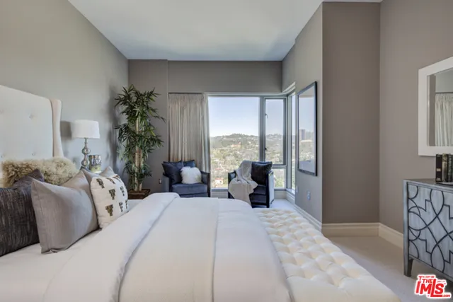 10727 Wilshire 1204, Los Angeles, California 90024
