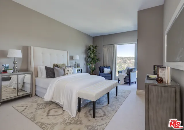 10727 Wilshire 1204, Los Angeles, California 90024