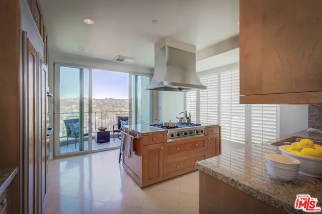 10727 Wilshire 1204, Los Angeles, California 90024