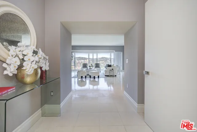 10727 Wilshire 1204, Los Angeles, California 90024